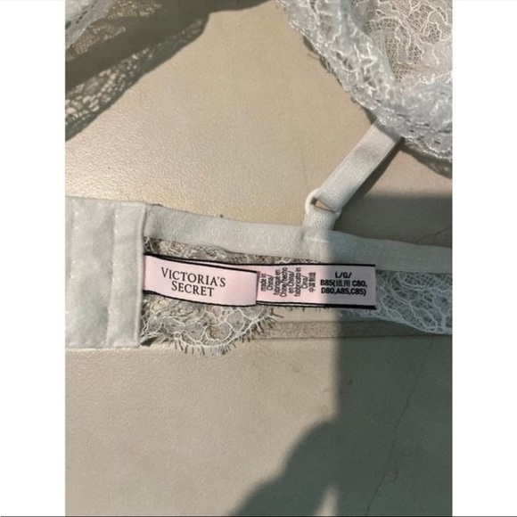 Victorias secret white Bralette large lace never worn B19 - Picture 3 of 3